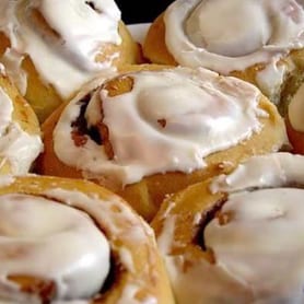 CINNAMON ROLL.