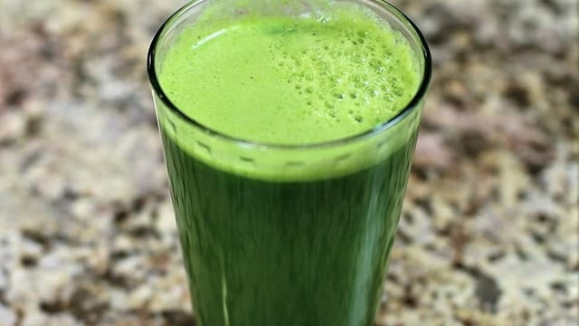 GREEN MOMMA.