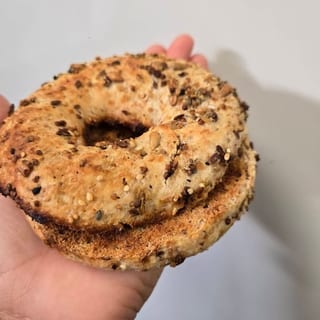 Sprouted Grain Everything Bagel