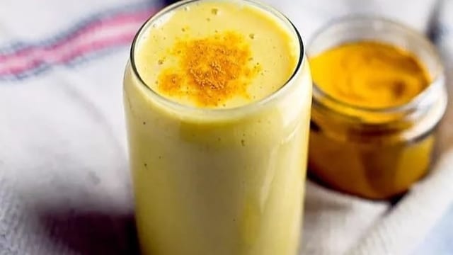 #26/27 AMBER SHAKE.